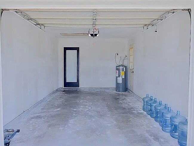 Building Photo - 7508 Jockey Ave