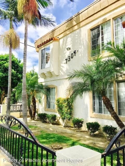 Primary Photo - 7511 E Rosecrans Ave