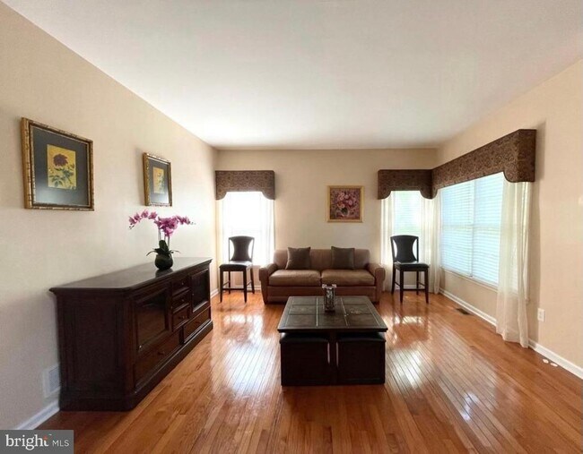 Foto del edificio - 3 Prairie Dunes Ct