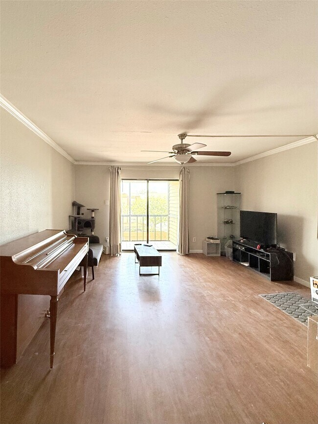 Foto del edificio - 10110 Forum W Dr