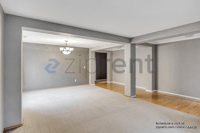 Building Photo - 16513 SE 262nd Pl
