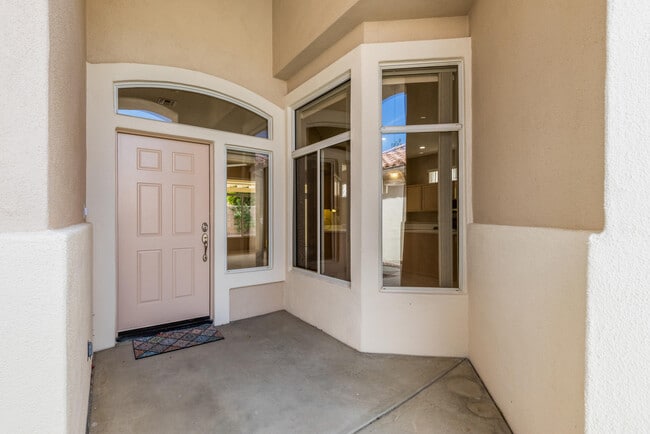 Building Photo - 78745 Platinum Dr