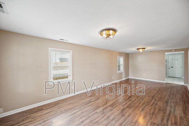 Foto del edificio - 4217 Dunning Rd