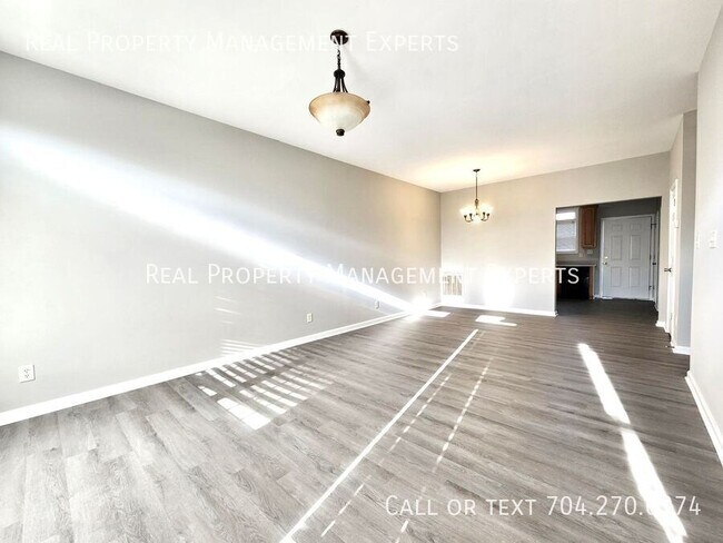 Foto del edificio - 138 Sun Ridge Dr