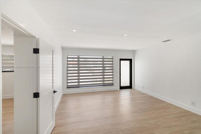 Foto del edificio - 7750 SW 17th Terrace