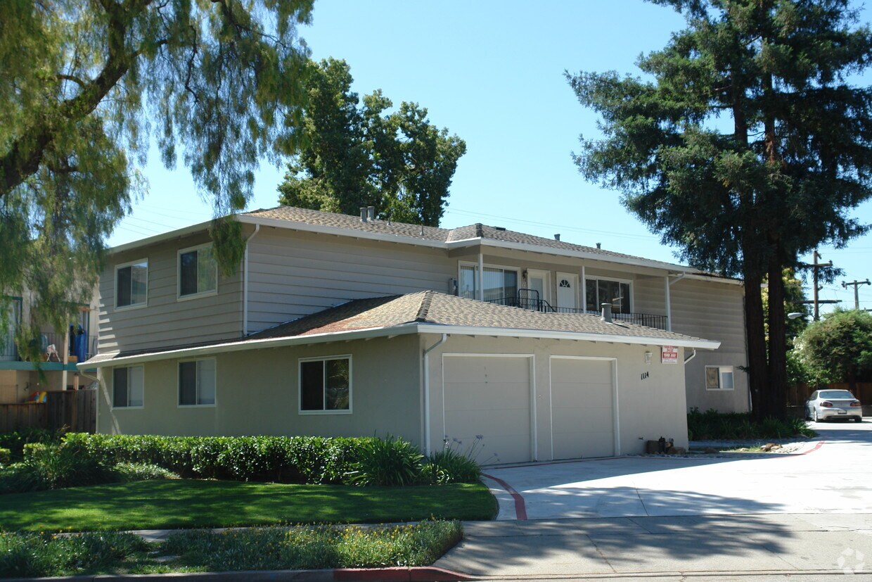 Foto del edificio - 1114 Mesa Drive
