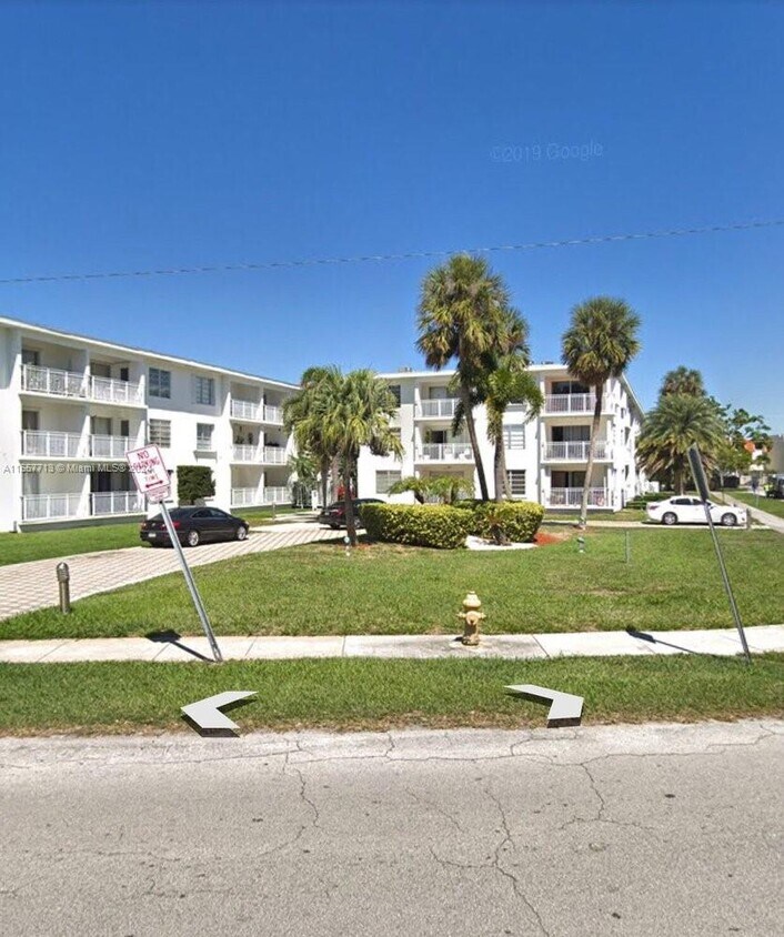 1631 NE 114th St Unit 201, Miami, FL 33181 Condo for Rent in Miami