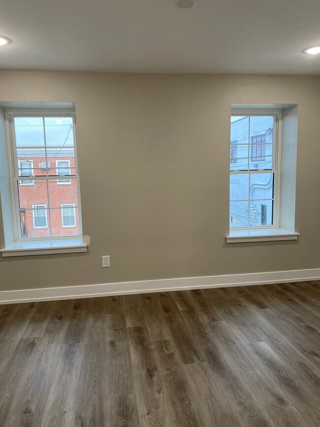 Bedroom - 1716 Jackson St