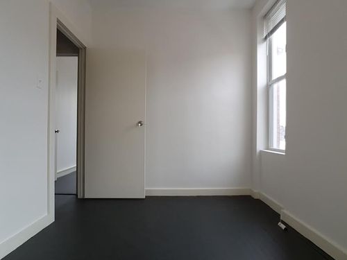 Building Photo - 308 Bleecker St
