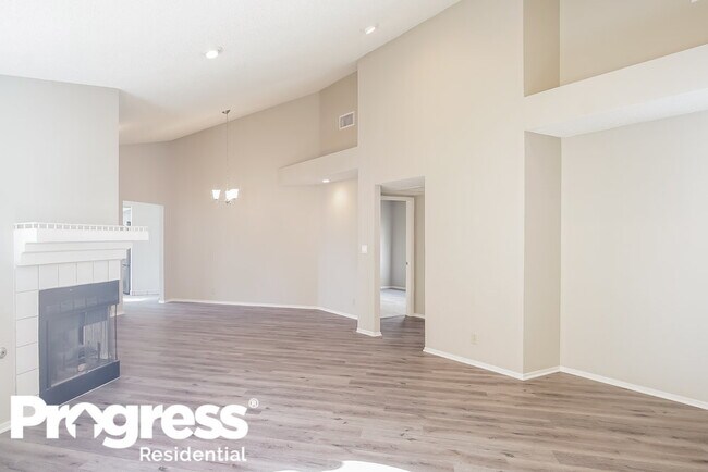 Building Photo - 412 Clifton Heights Dr