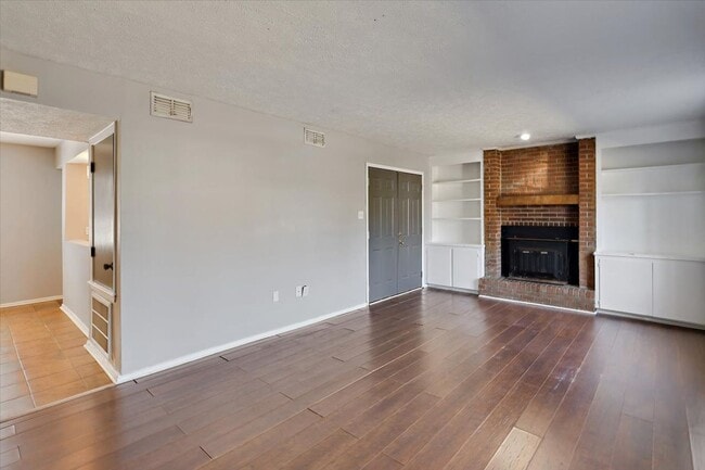 Building Photo - 1001-1003 Euclid Ave