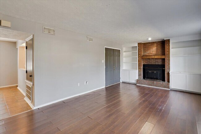 Building Photo - 1001/1003 Euclid Ave