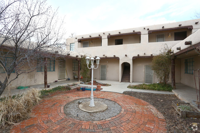 Building Photo - Coal/Sycamore Apartments