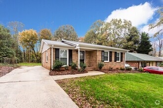 Building Photo - 5420 Larewood Dr