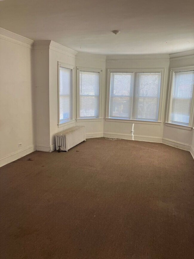 Building Photo - 7730 S Prairie Ave