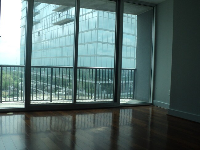 Foto del edificio - 1080 Peachtree St NE