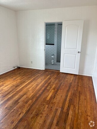 Building Photo - 1305 Lyles Rd