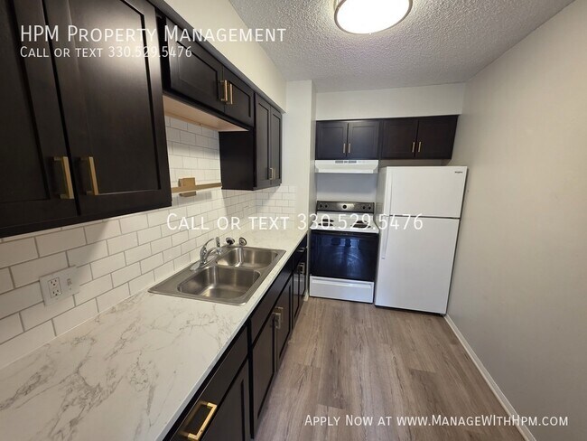 Foto del edificio - 1015 Howe Ave