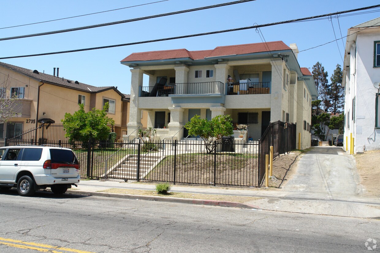 Building Photo - 2729 James M Wood Blvd