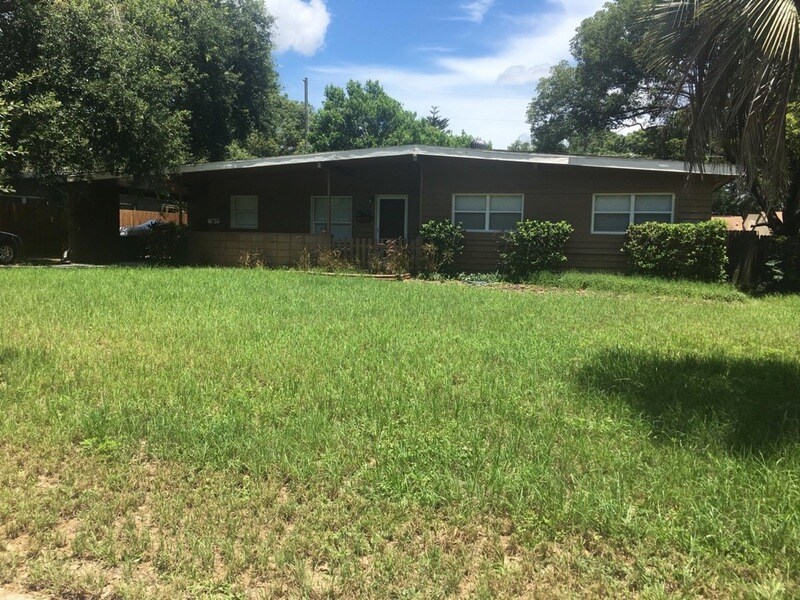 Primary Photo - 227 Oakwood Dr