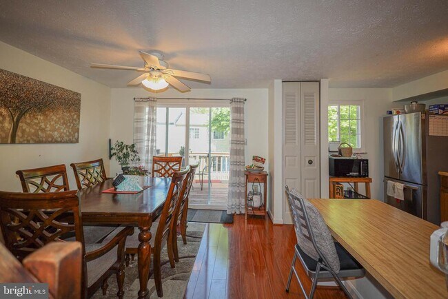 Building Photo - 12501 Starfire Ct