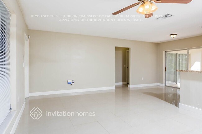 Foto del edificio - 8320 NW 24th Pl