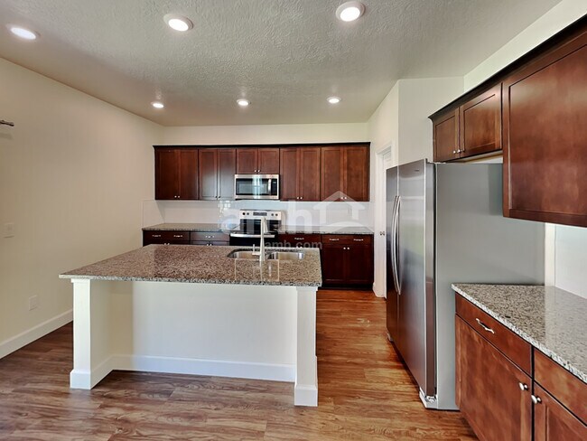Foto del edificio - 2357 E Surry Way