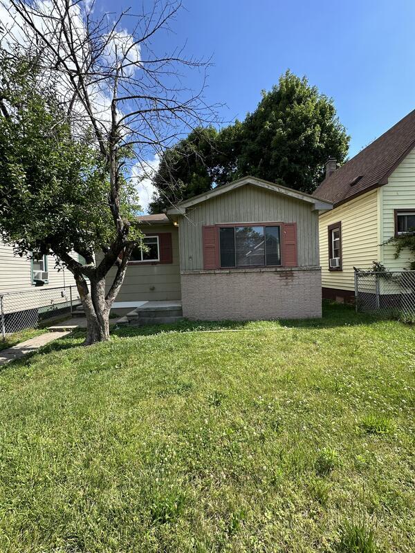 Primary Photo - 35 E Charlotte Ave