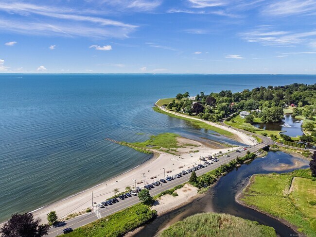 Foto del edificio - 127 S Gate Ln