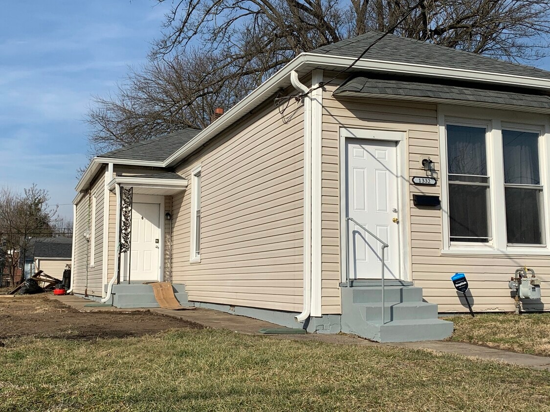Primary Photo - 1332 S 26th St