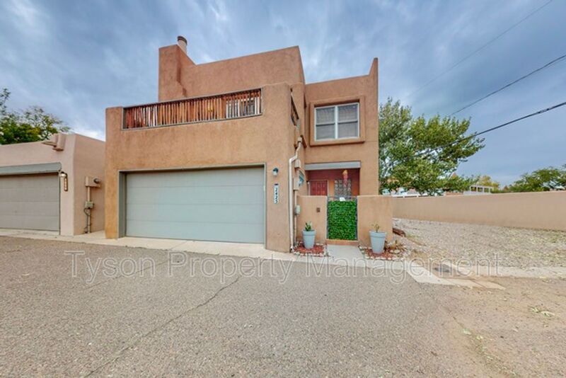 2425 Northwest Cir NW, Albuquerque, NM 87104 House Rental in