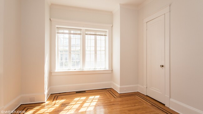 Building Photo - 285 Powell Ave