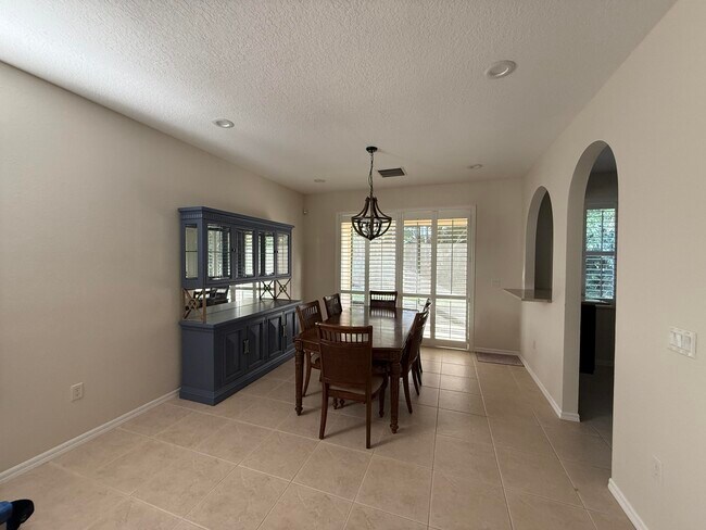 Foto del edificio - 560 SW Indian Key Dr