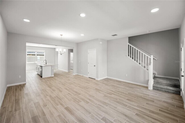 Foto del edificio - 1363 Mount Royal Dr