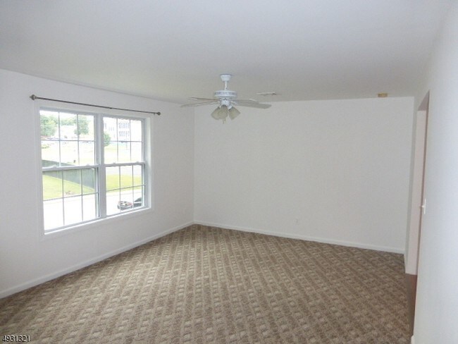 Building Photo - 60 Belleview Ave