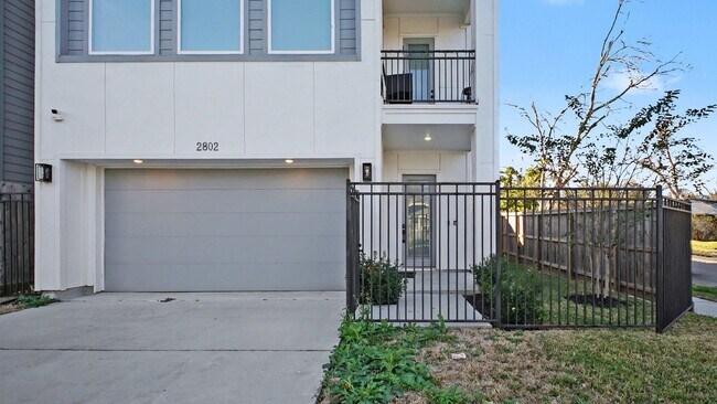 Foto del edificio - 2802 Tierwester St