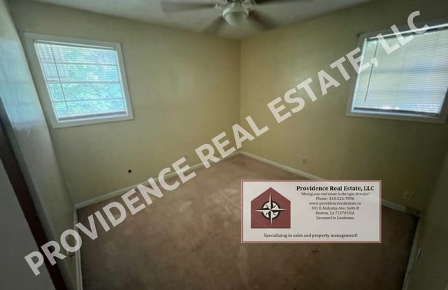 Building Photo - 302 Cartwright Dr