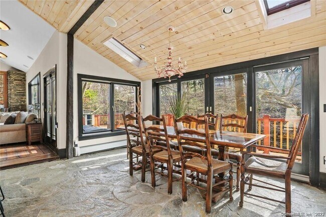 Building Photo - 29 Buena Vista Dr