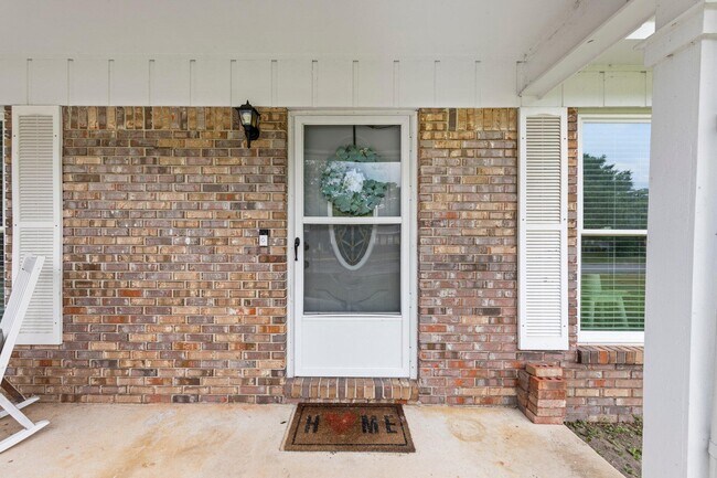 Building Photo - 109 Friar Tuck Dr