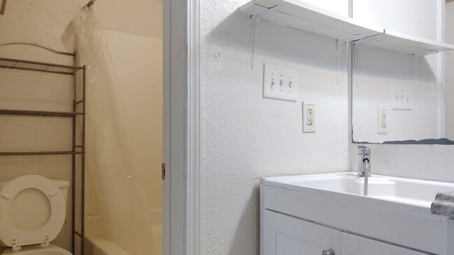 Building Photo - 2506 S Ocean Blvd