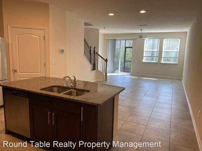 Building Photo - 3 br, 2.5 bath House - 83 Bush Place