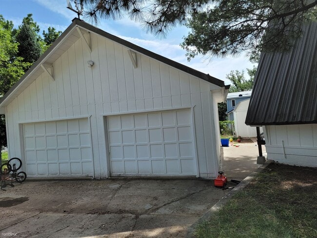 Building Photo - 3 br, 2 bath House - 4357 Antler Lane