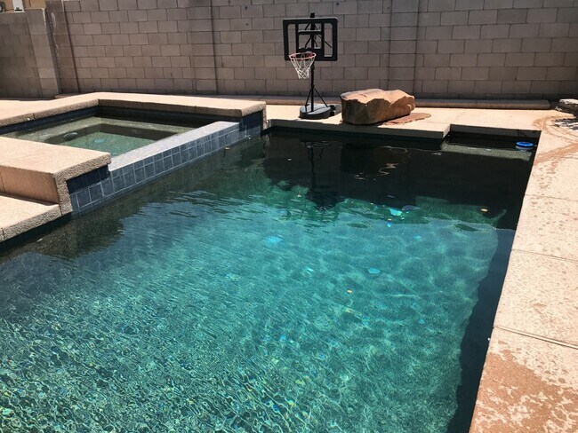 Foto del edificio - Ocotillo 4 Bedroom Pool Home for Rent