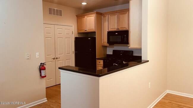 Foto del edificio - 523 Sophee Ln