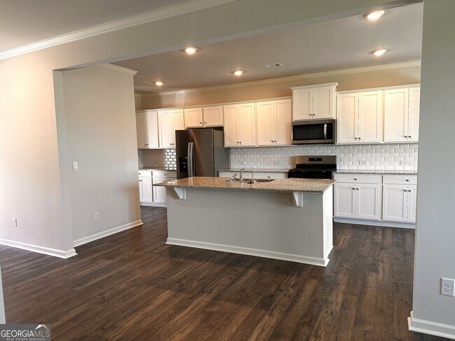 Foto del edificio - 140 Landsdowne Way SE