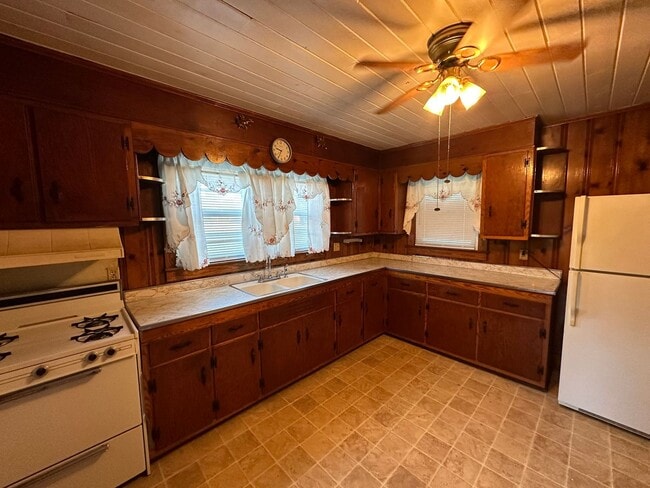 Building Photo - Your Slice of Serenity : Country Charm Awa...