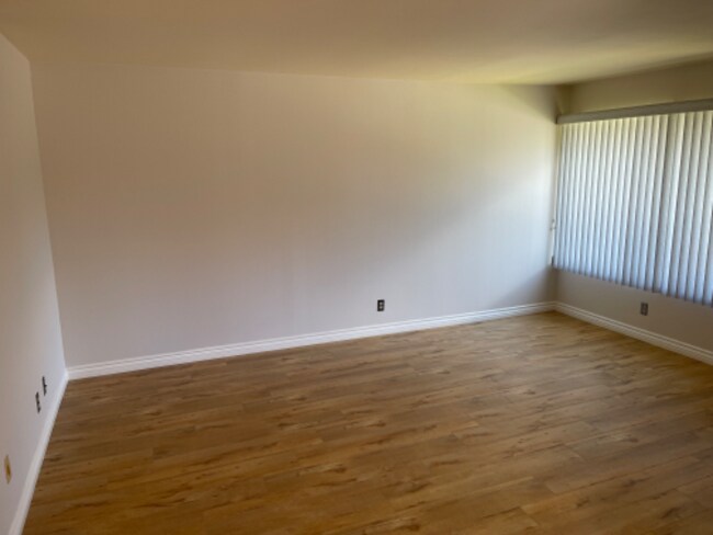 Building Photo - 1715 Orinda Ct
