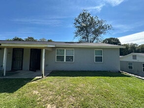 Building Photo - 510 Woodard Ave