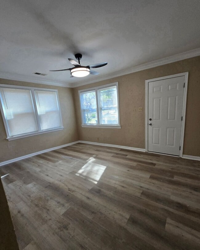 Foto del edificio - Walker duplex