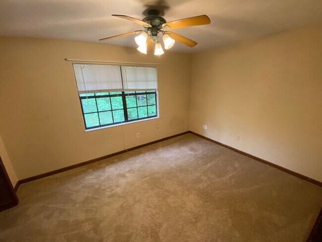 Building Photo - 3705 Donovan Drive